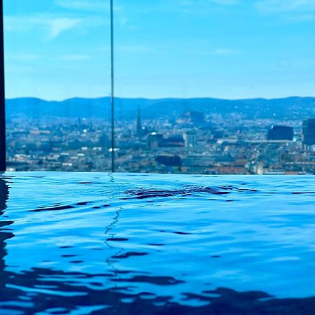 Panorama Sky Apartment I Rooftop Pool I Metro Station Wina Bagian luar foto