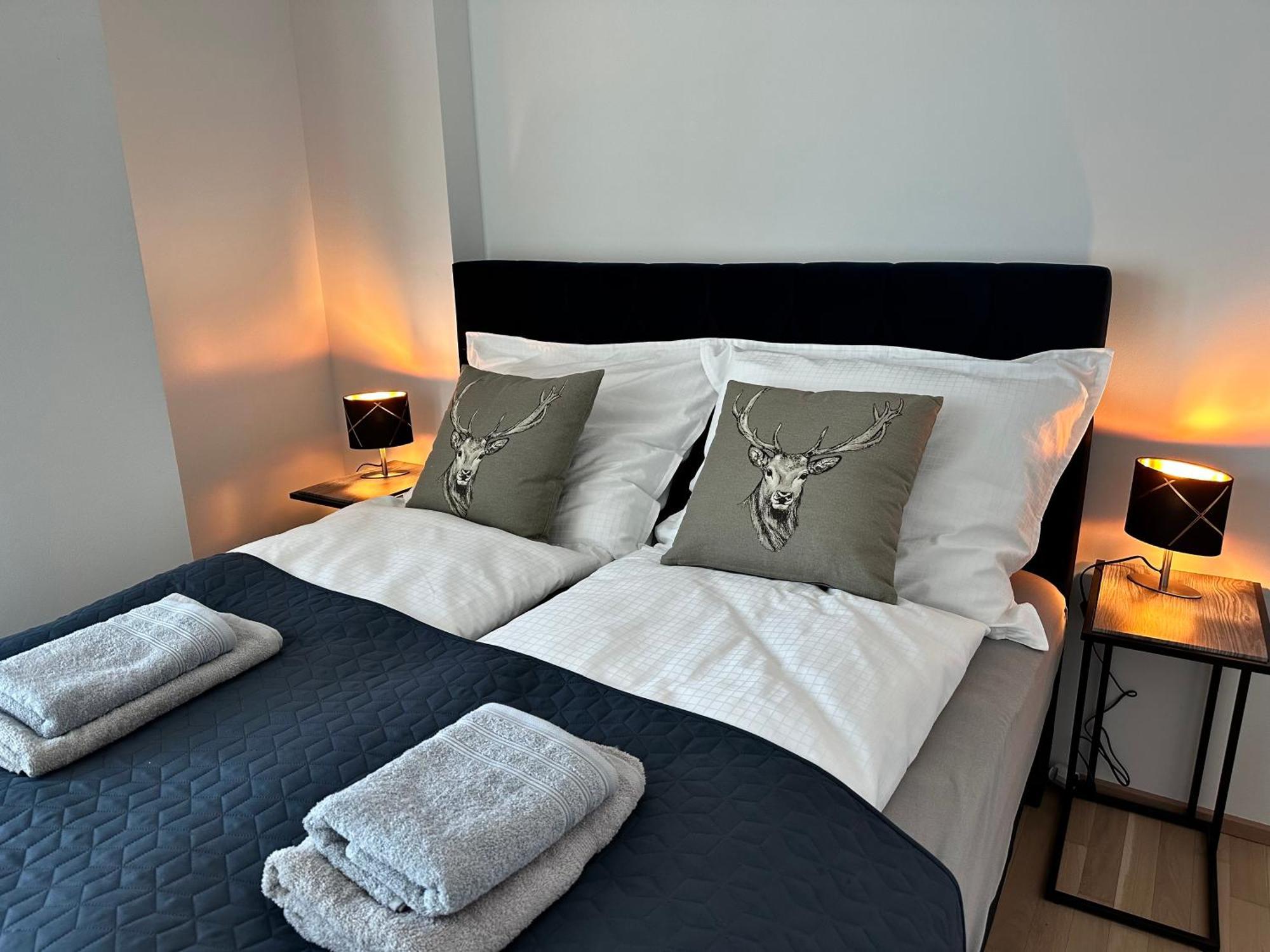 Panorama Sky Apartment I Rooftop Pool I Metro Station Wina Bagian luar foto