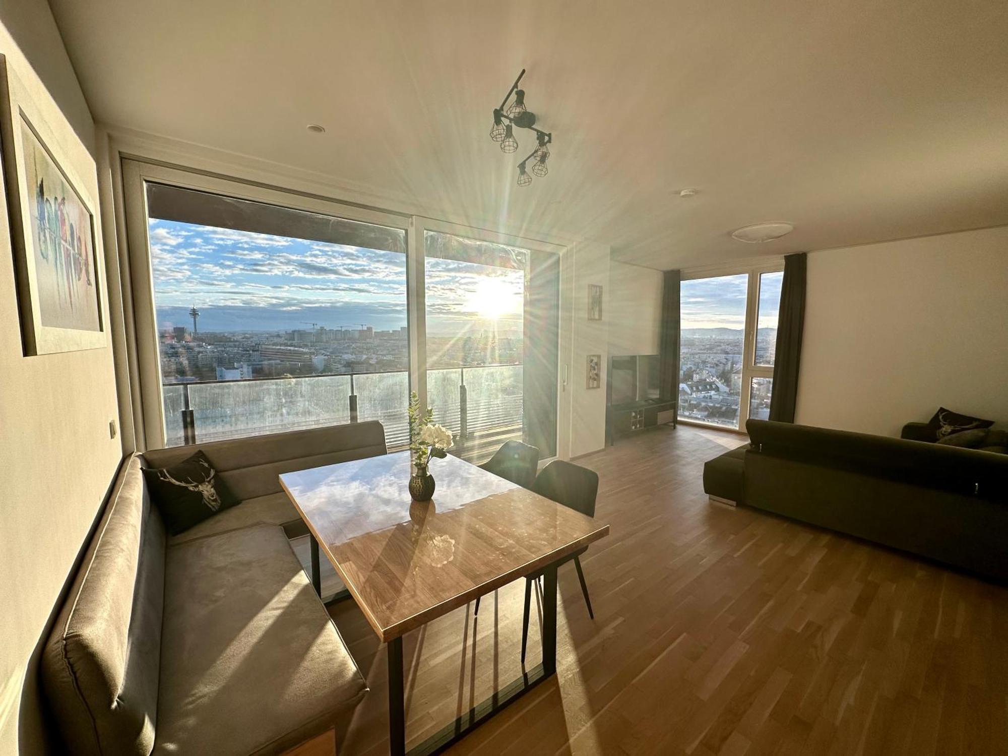 Panorama Sky Apartment I Rooftop Pool I Metro Station Wina Bagian luar foto